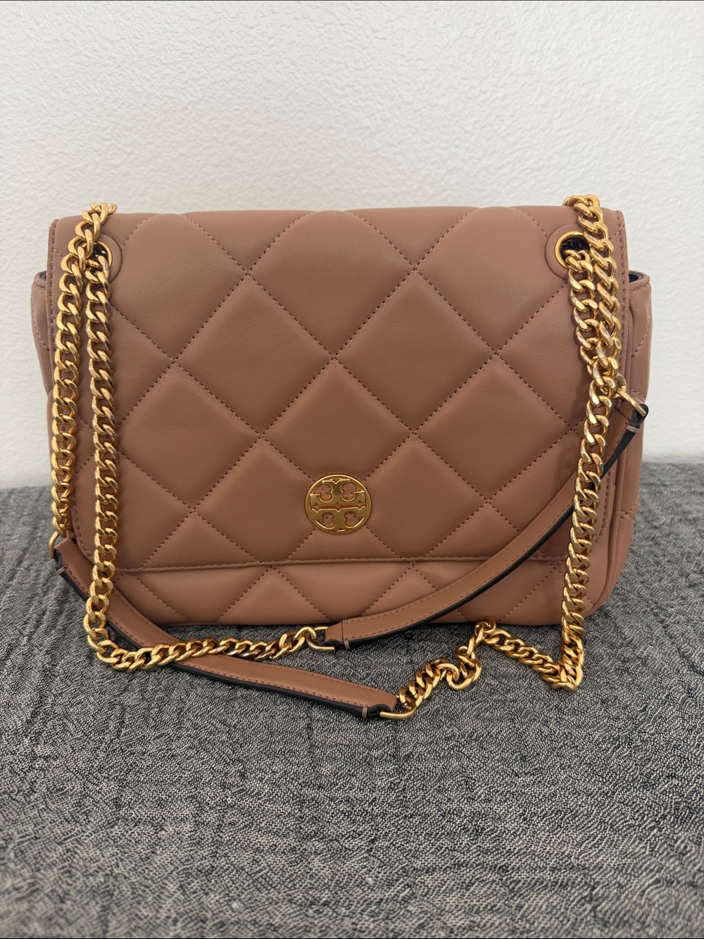 Tory Burch Willa Quilted Leather Flap Shoulder Bag in tan pink with Gold Chain